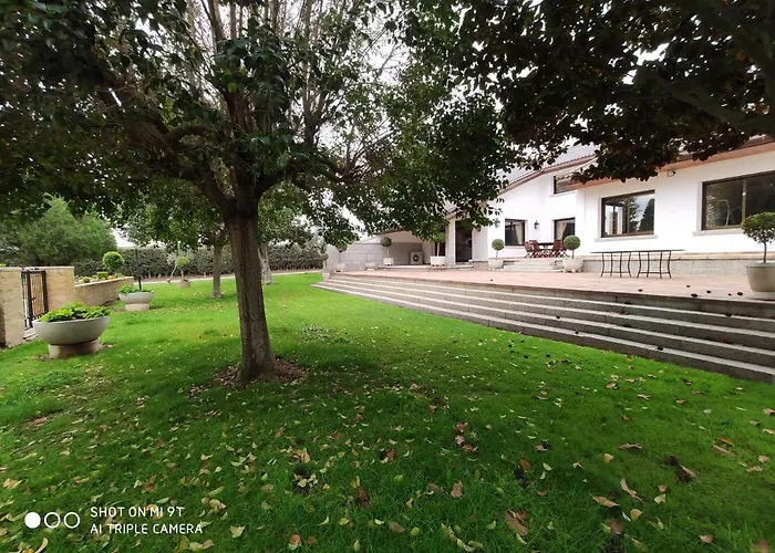 Villa Blanca Con Piscina A 15 Minutos De Toledo - Apartamentos Aloha Toledo
