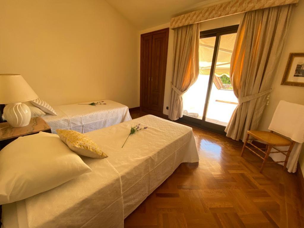 Blanca Con Piscina A 15 Minutos De Toledo - Aloha Toledo Villa